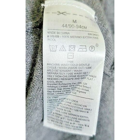Banana Republic Women’s M Extra Fine Gray Merino Wool Crew Neck Sweater Size Med - Picture 7 of 9